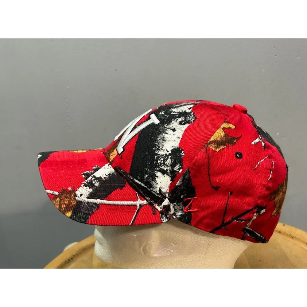 Nebraska Cornhuskers Hat Mens M/L Red  Camo Z-Fit‎ Stretch Baseball Cap
